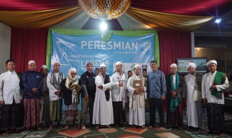 BWA meresmikan wakaf sarana air bersih di Lereng Gunung Slamet, Tegal, Jawa Tengah, Sabtu (31/10).