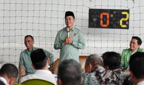 Cabup Bandung Dadang Supriatna, bersilaturahmi dengan guru madrasah  di GOR Adi Futsal, Jl Rancawangi, Desa Tegalluar, Kecamatan Bojongsoang, Senin (28/10/2024).