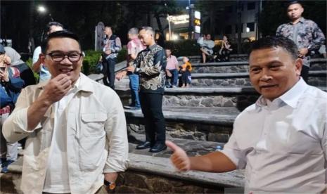 Calon gubernur DKI Jakarta Ridwan Kamil usai bertemu dengan politikus PKS Mardani Ali Sera di kawasan Kebayoran Baru, Jakarta Selatan, Rabu (2/10/2024) malam WIB. 