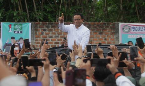 Calon Presiden nomor urut 1 Anies Baswedan. Timnas Amin akan melapor ke Bawaslu pada Kamis soal penurunan videotron.