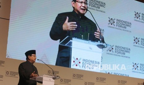 Calon Presiden Nomor Urut 2 Prabowo Subianto memberikan paparan dalam Indonesia Economic Forum 2018 di Jakarta, Rabu (21/11/2018).