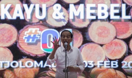 Presidential candidate number 01 Joko Widodo attends declaration of his volunteers at The Tjolomadoe, Karanganyar, Central Java, Sunday (Feb 3). 