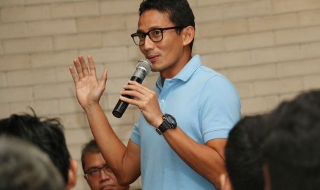 Calon wagub DKI Jakarta nomor urut 3, Sandiaga Uno, menjadi pembicara dalam acara diskusi bertajuk 'Bedah Tuntas Suket Dalam Pilgub DKI Jakarta' di kawasan Cikini, Jakarta Pusat, Jumat (20/1).