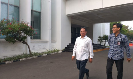 Calon wakil menteri Kabinet Indonesia Maju, Wahyu Sakti Trenggono, tiba di istana, Jumat (25/10).