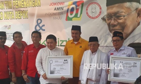 Calon Wakil Presiden nomor urut 01, KH. Ma'ruf Amin saat menghadiri  Peresmian Posko Pemenangan Tim Kampanye Daerah (TKD) Kota Depok di Kantor  DPD Partai Golkar Kota Depok di kawasan Grand Depok City, Sabtu (12/1)  siang. 