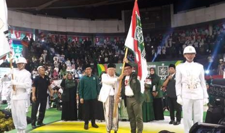 Calon Wakil Presiden nomor urut 01 KH. Maruf Amin saat menghadiri konsolidasi Partai Kebangkitan Bangsa (PKB) di DBL Arena, Surabaya, Sabtu (29/9).