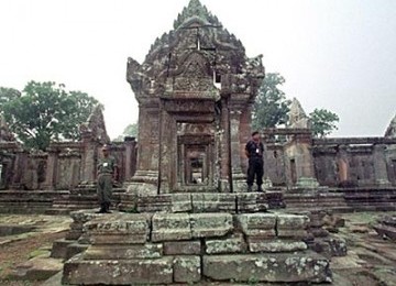 Candi Preah Vihear yang jadi ladang sengketa Kamboja dan Thailand.