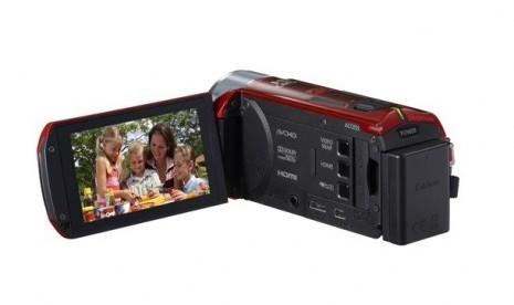 Canon Legria HF R36 mempunyai kapasitas memori internal delapan giga bit dan berkemampuan mengunggah gambar ke Internet dengan Wi-Fi (Canon Datascrip)