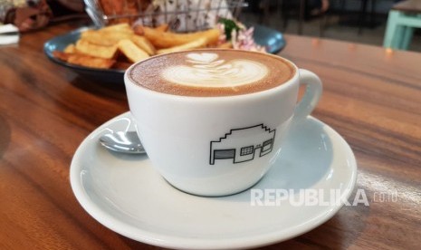 Cappuccino, menu andalan dan terlaris dari kelas di coffee house St. Ali Family Jakarta. 