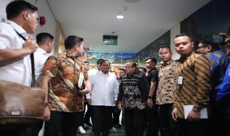 Capres nomor urut dua Prabowo Subianto menegaskan, Indonesia harus menjadi negara yang mandiri dan mampu mengelola kekayaan yang dimiliki dengan hati-hati. Ia juga mengingatkan, intensi bangsa lain tidak selalu baik karena tidak ada teman yang abadi. 