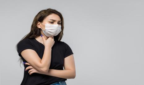 Pneumonia, common cold, hingga tuberkulosis biasanya disertai gejala batuk.