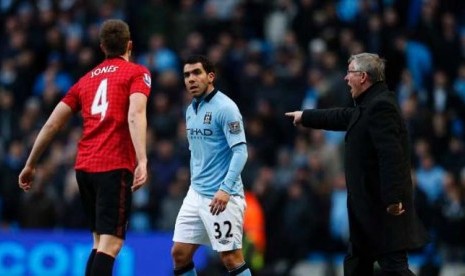 Carlos Tevez ketika memperkuat Manchester City.