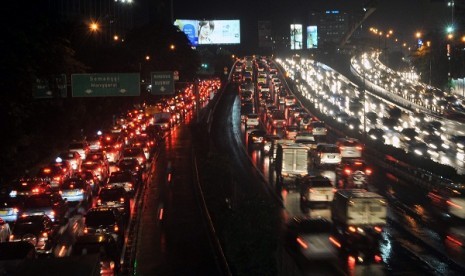 Traffic jam is one of great challenges for Governor of Jakarta, Joko Widodo. (illustration)  