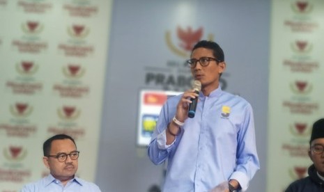 Cawapres 02 Sandiaga Uno berbicara soal evaluasi Debat Kedua di Pusat Media Badan Pemenangan Nasional (BPN) Prabowo - Sandi, Jakarta, Senin (18/2).