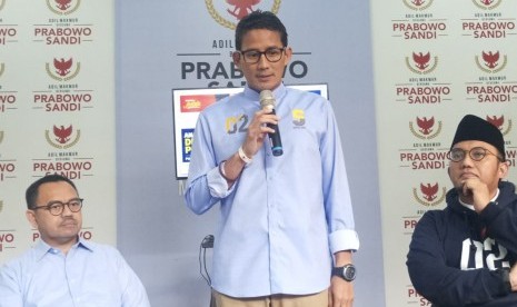 Cawapres 02 Sandiaga Uno berbicara soal evaluasi Debat Kedua di Pusat Media Badan Pemenangan Nasional (BPN) Prabowo - Sandi, Jakarta, Senin (18/2).