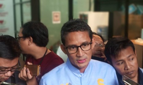 Cawapres 02 Sandiaga Uno berbicara soal evaluasi Debat Kedua di Pusat Media Badan Pemenangan Nasional (BPN) Prabowo - Sandi, Jakarta, Senin (18/2).