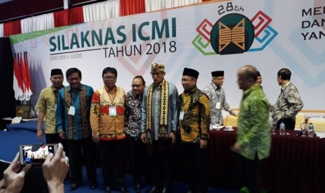 Cawapres nomor urut 02 Sandiaga S Uno sebagai pembicara pada Silaknas ICMI di Universitas Bandar Lampung, Jumat (7/12). 