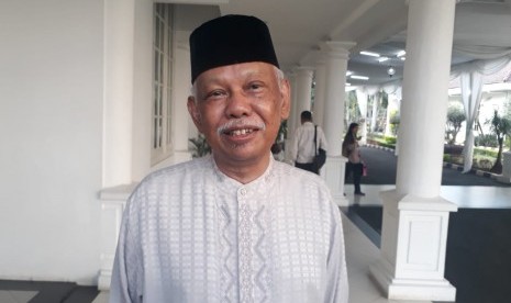 Cendekiawan muslim Azyumardi Azra saat menghadiri buka puasa bersama dengan Wakil Presiden Jusuf Kalla dan tokoh tokoh muslim, Majelis Ulama Indonesia dan Dewan Masjid Indonesia (DMI) di Istana Wakil Presiden, Jakarta, Senin (20/5).