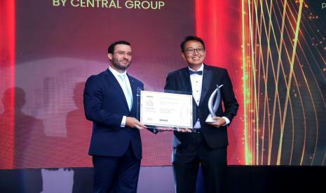 Central Group, pengembang properti asal Batam, meraih penghargaan ajang prestisius PropertyGuru Indonesia Property Awards 2023 yang diselenggarakan di The Ritz-Carlton, SCBD, Jakarta.