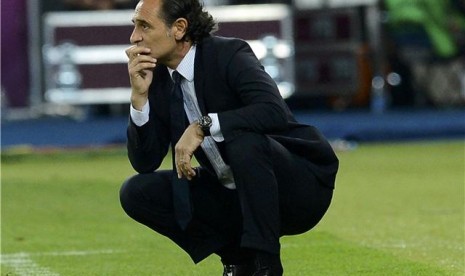  Cesare Prandelli 