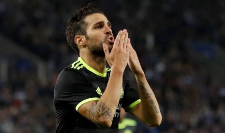 Cesc Fabregas. Klub Serie B Italia, Como 1907, sontak menjadi buah bibir netizen Indonesia setelah dikabarkan merekrut gelandang kelas dunia, Cesc Fabregas.