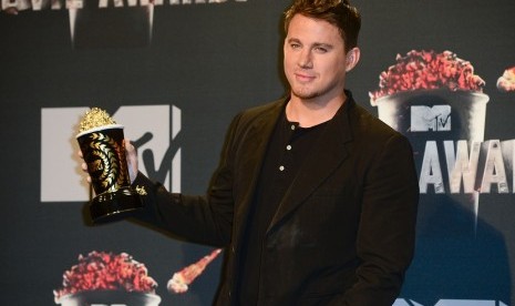 Channing Tatum saat menerima penghargaan MTV Movie Awards 2014