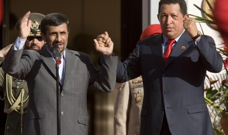 Chavez dan Ahmadinejad