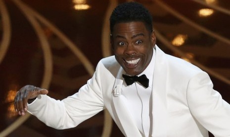 Chris Rock membuat lelucon perihal istri Will Smith yang membuatnya sakit hati.