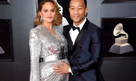 Chrissy Teigen dan John Legend.