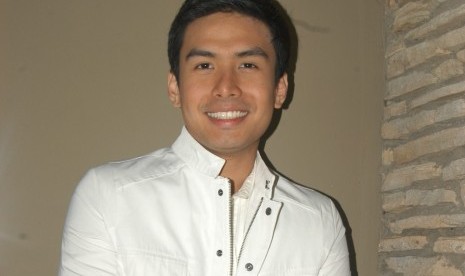 Christian Bautista