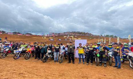 Cileuksa Open Grasstrack digelar untuk mengasah potensi crosser yang sempat terhambat oleh pandemi. 