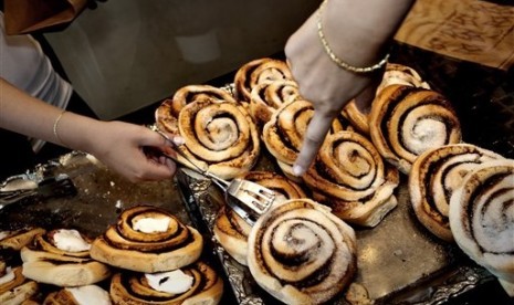 Cinnamon rolls.