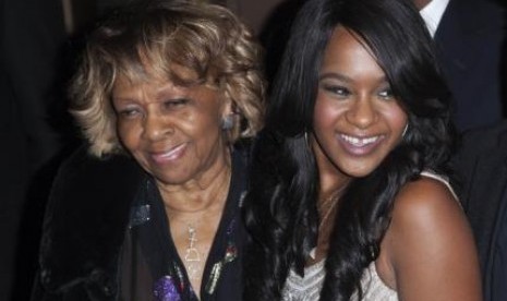 Cissy Houston, ibunda Whitney Houston, dan cucunya Bobbi Kristina Brown.