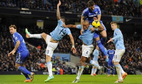 City ungguli Chelsea 2-0