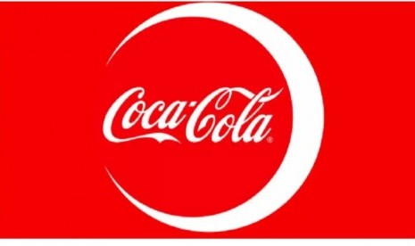 Coca Cola Norwegia memasang simbol bulan sabit khas Islam di logonya untuk menyemarakkan Ramadhan.