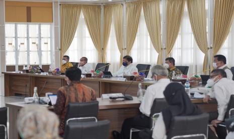 Covid Turun, Airlangga Beri Apresiasi dan Catatan buat Sumut