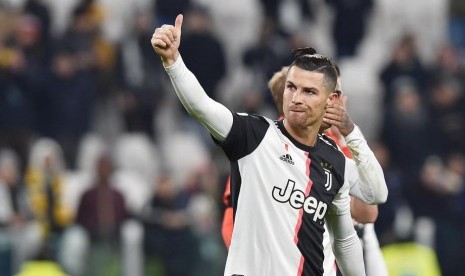 Cristiano Ronaldo mengunggah pesan melawan virus corona.