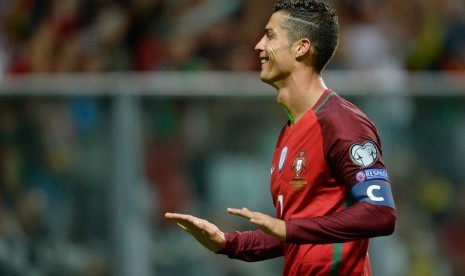 Cristiano Ronaldo ketika memimpin Portugal mengalahkan Kepulauan Faroe 5-1.