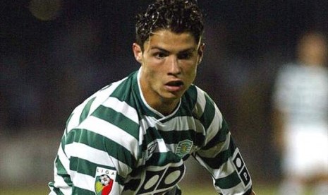 Cristiano Ronaldo saat masih membela Sporting Lisbon.