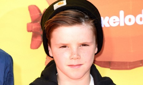 Cruz Beckham, putra pasangan David Beckham dan Victoria Adam kini mulai masuk dapur rekaman