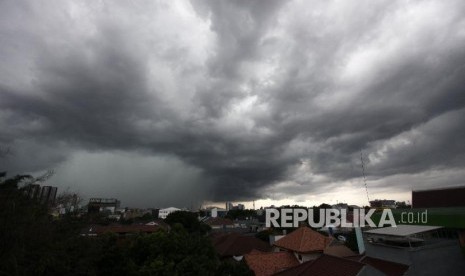  Angin Kencang Rusak 115 Rumah Warga di Bangka. Foto:  Cuaca angin kencang. (ilustrasi) 