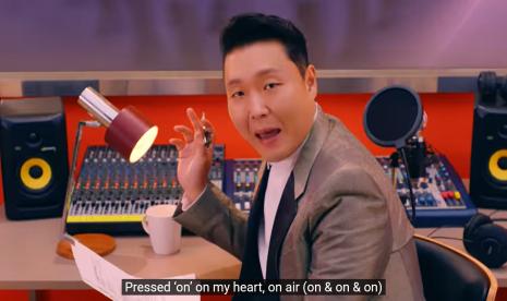 Cuplikan video musik lagu baru PSY yang berjudul 