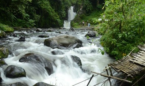 Curug Tilu, Parongpong, Kabupaten Bandung Barat