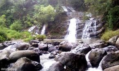 Curug tujuh bidadari.