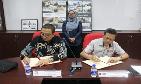 Cyber University kembali memperkuat komitmennya dalam pengembangan akademik dan riset internasional dengan menandatangani kerja sama strategis bersama Universiti Teknologi Malaysia (UTM) pada Rabu (25/9/2024).