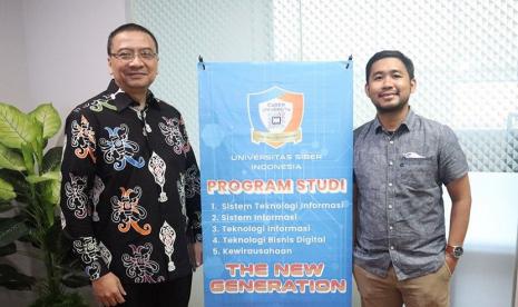 Cyber University menandatangani kerja sama dengan perusahaan-perusahaan ternama di Indonesia untuk meningkatkan fasilitas bagi alumni maupun mahasiswa, salah satunya PT Akar Inti Data, yang dilaksanakan pada Rabu (1/2/2023).