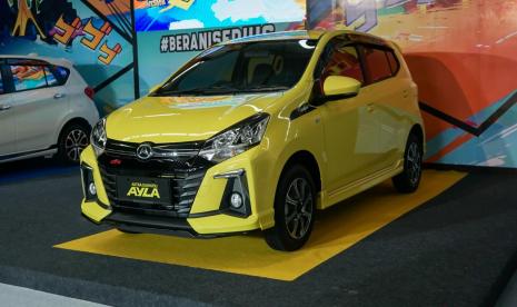 Daihatsu meluncurkan New Ayla dan New Sirion.