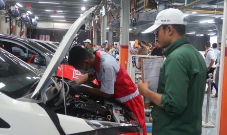 Daihatsu menyelenggarakan Daihatsu SMK Skill Contest (DSSC).