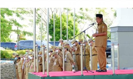 Dalam BKN Award 2022, Badan Kepegawaian Daerah (BKD) Pemprov Kalsel mampu meraih 3 (tiga) besar nasional dalam kategori Implementasi Penerapan Manajemen Kinerja yang diumumkan di Batam pada Kamis (21/7/2022).