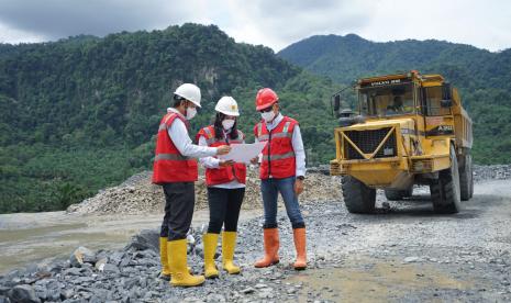  Dalam Forum Energy Transition Working Group (ETWG) di Yogyakarta, Maret kemarin PLN mewujudkan komitmennya dalam mendorong transisi energi melalui langkah nyata kerja sama dengan WWF.